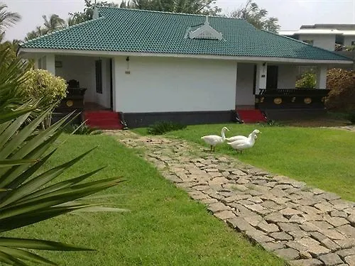 Vision Nature Resorts Varagampadi Hotel
